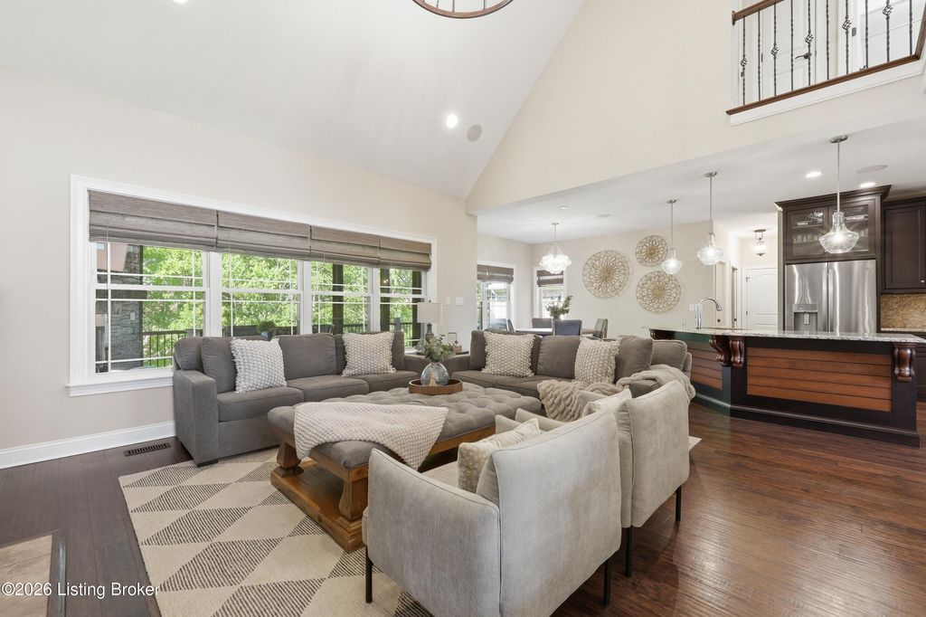 Photo of 18712 Weymuth Ln, Louisville, KY 40245 (MLS # 1717399)