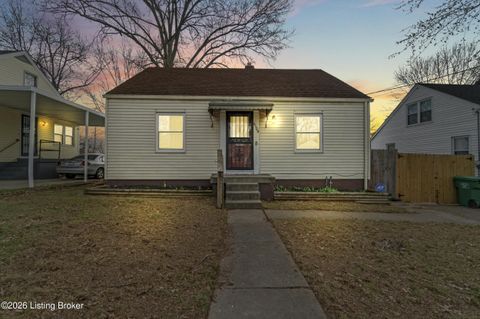 Photo of 4109 Hillview Ave, Louisville, KY 40216 (MLS # 1711869)
