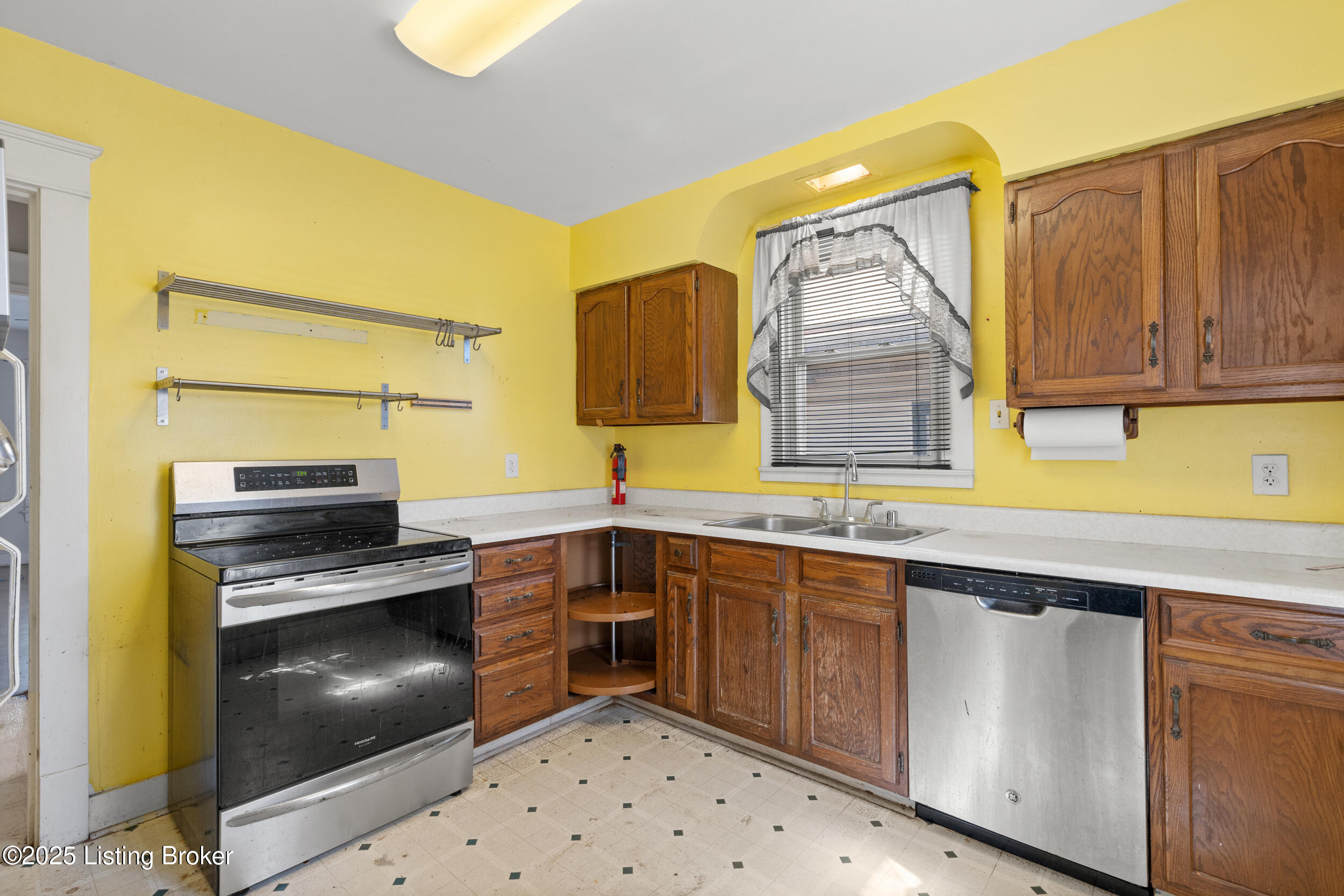 1032 Wagner Ave, Louisville, Kentucky image 15