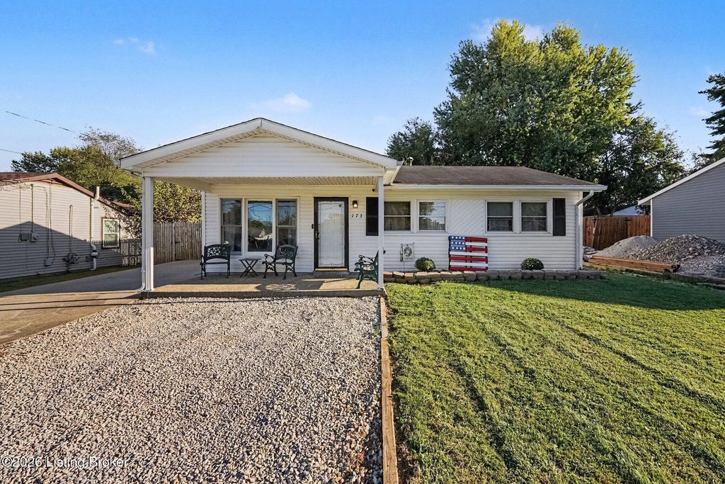 Photo of 173 Crestwood Ln, Louisville, KY 40229 (MLS # 1731183)