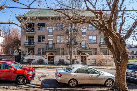 Photo of 1483 St James Ct #A, Louisville, KY 40208 (MLS # 1714840)