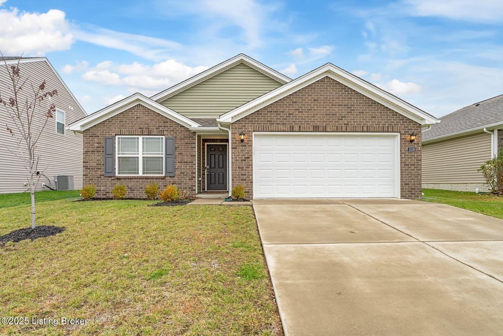 Photo of 1516 Robin Rd, Shelbyville, KY 40065 (MLS # 1703814)