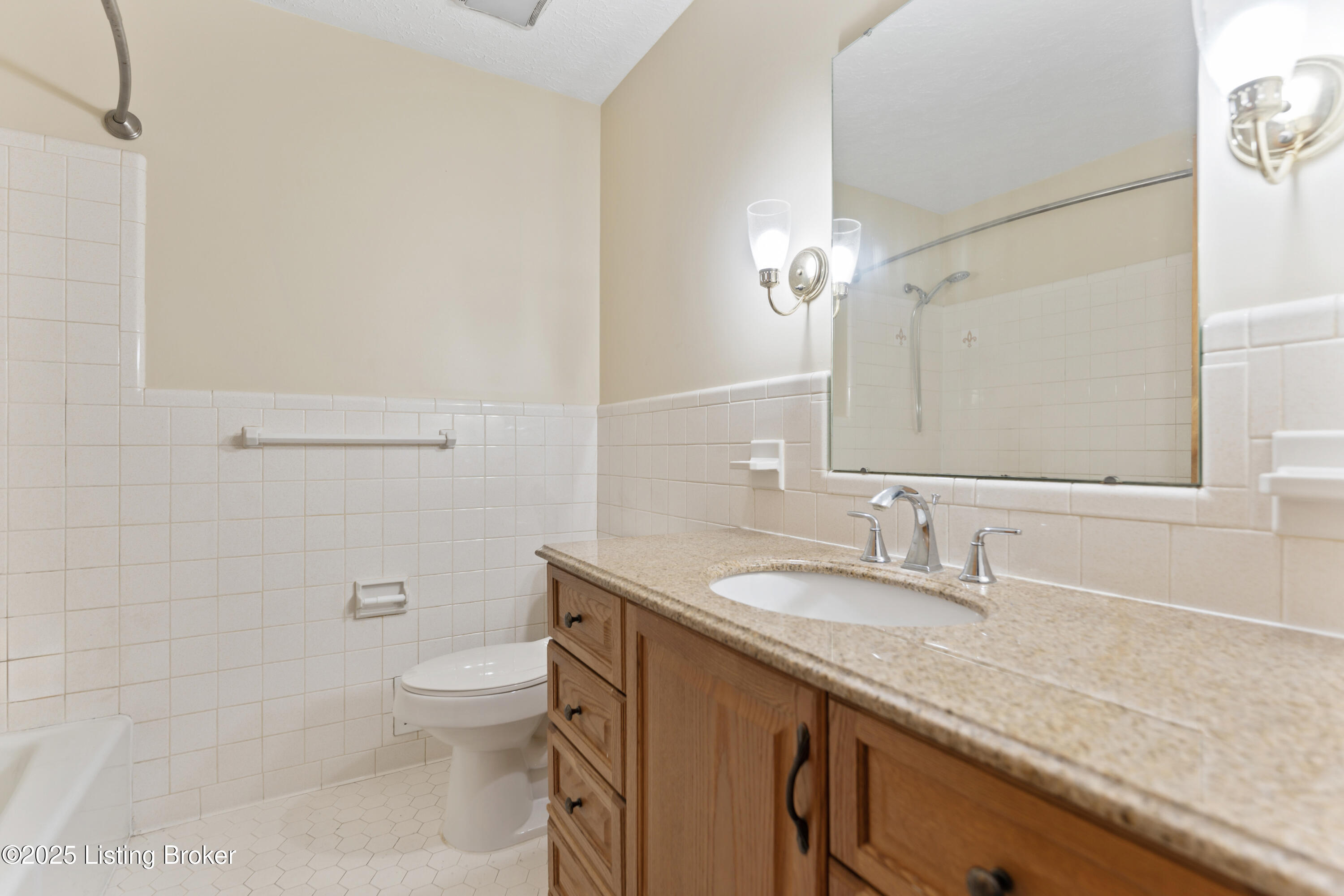 2912 Cromarty Way, Louisville, Pennsylvania image 12