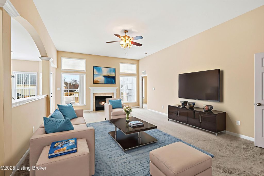 Photo of 260 Gleneagles Way, Versailles, KY 40383 (MLS # 1705254)