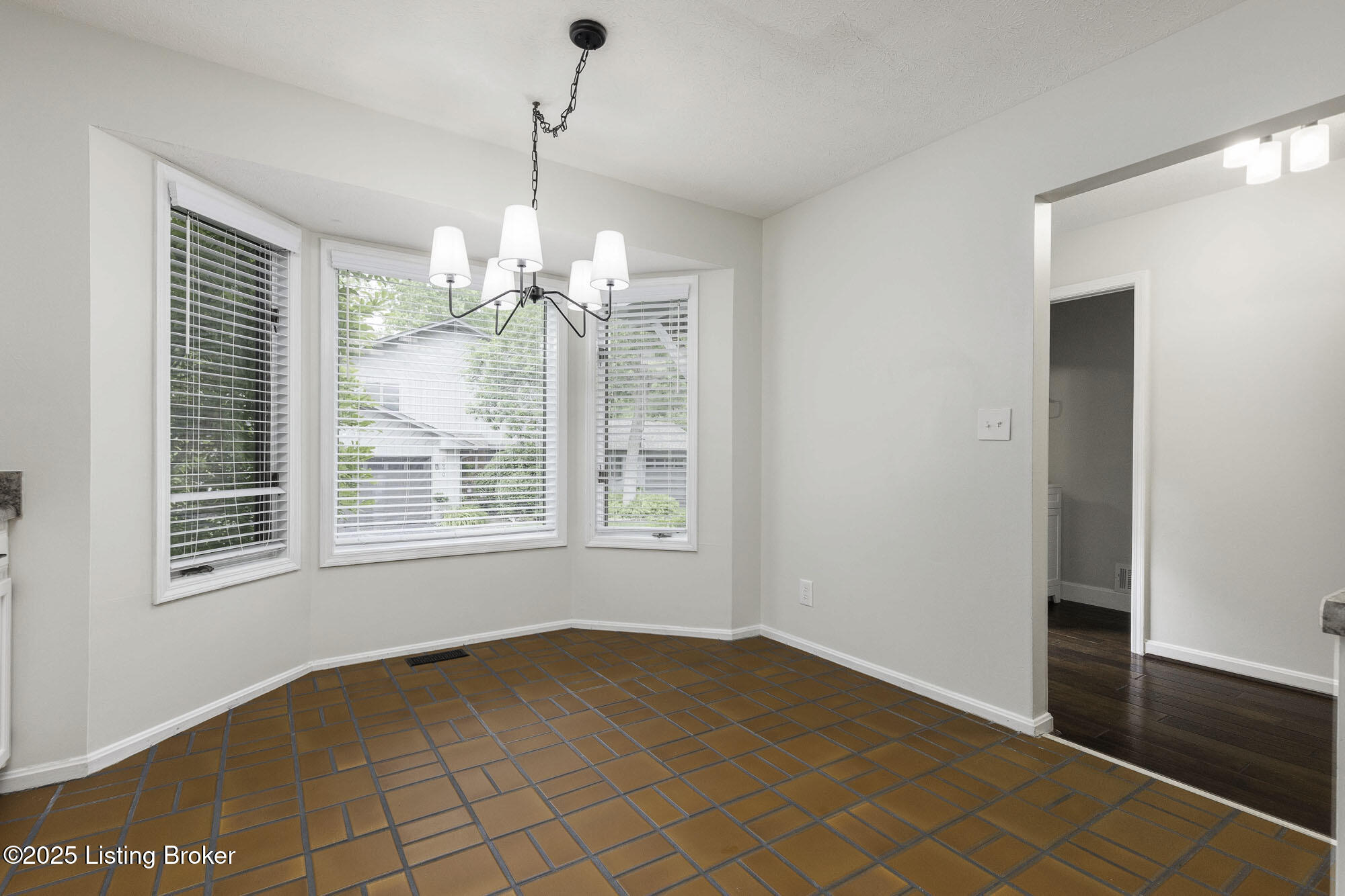 5619 Harrods Cove, Prospect, Pennsylvania image 11