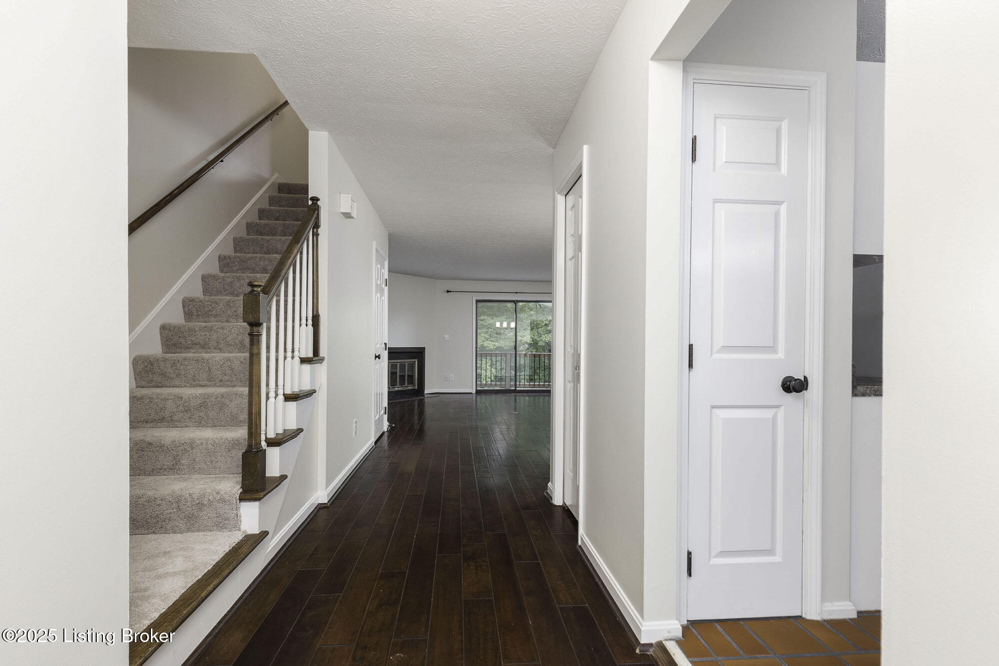5619 Harrods Cove, Prospect, Pennsylvania image 3