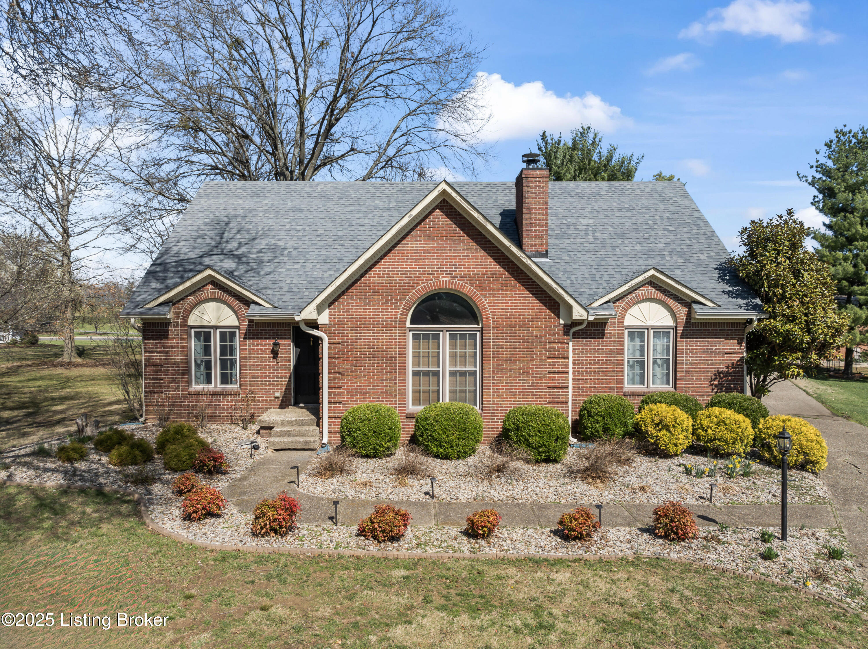 6709 Wild Fox Ln, Prospect, Kentucky image 1