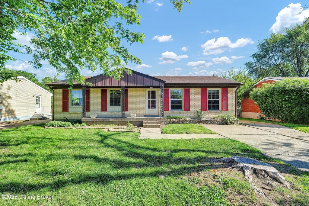 Photo of 5005 Rossmoor Dr, Louisville, KY 40219 (MLS # 1717031)