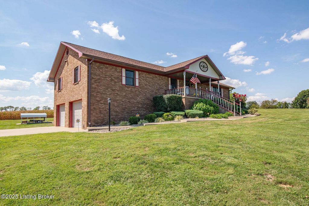 Photo of 11441 Rineyville Rd, Vine Grove, KY 40175 (MLS # 1702092)
