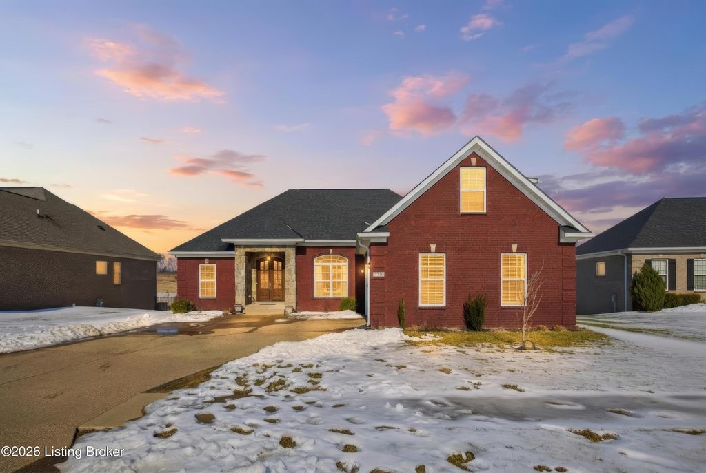 Photo of 116 Winners Cir, Shelbyville, KY 40065 (MLS # 1708890)