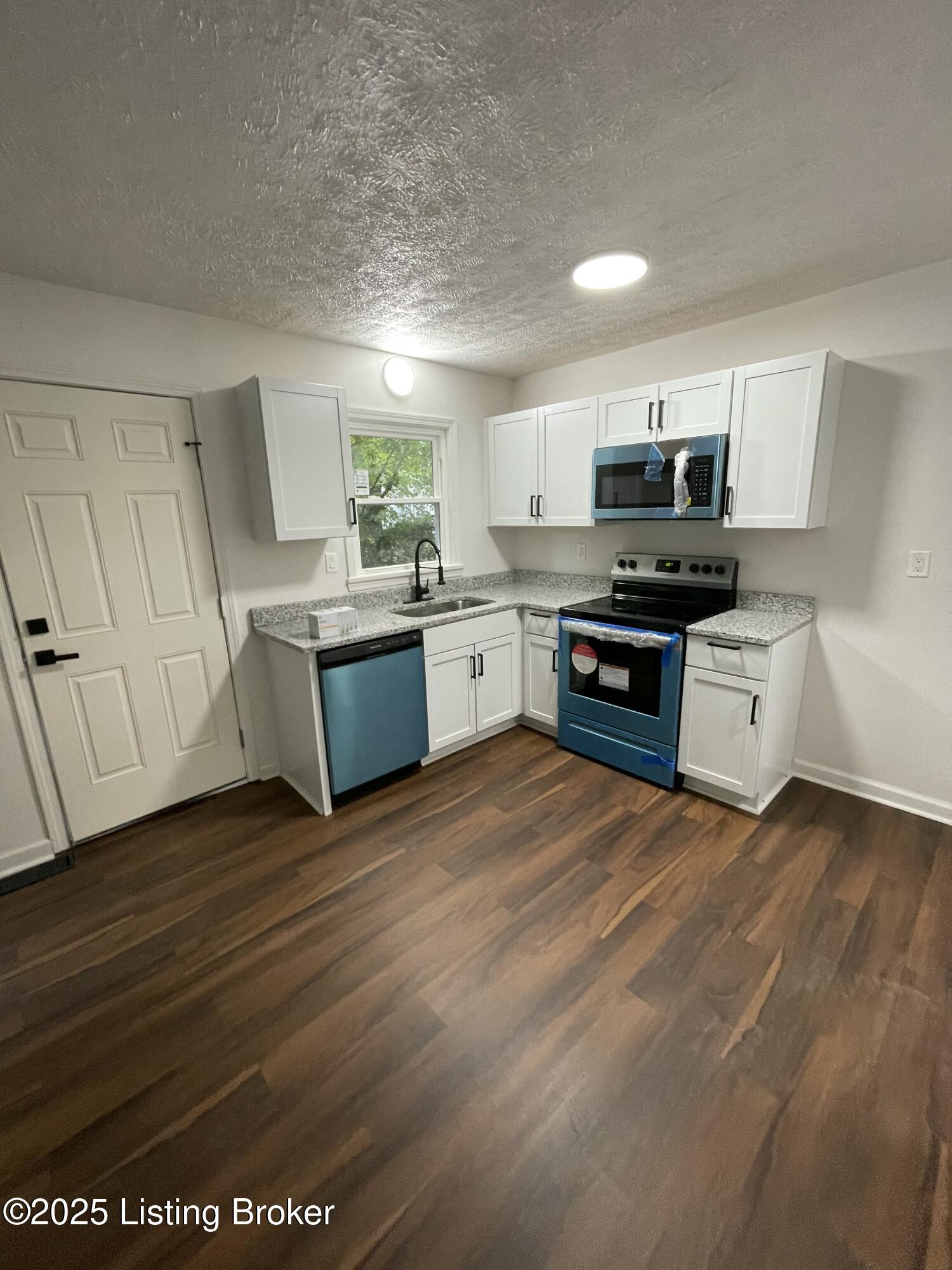 5010 Wabash Pl, Louisville, Kentucky image 1