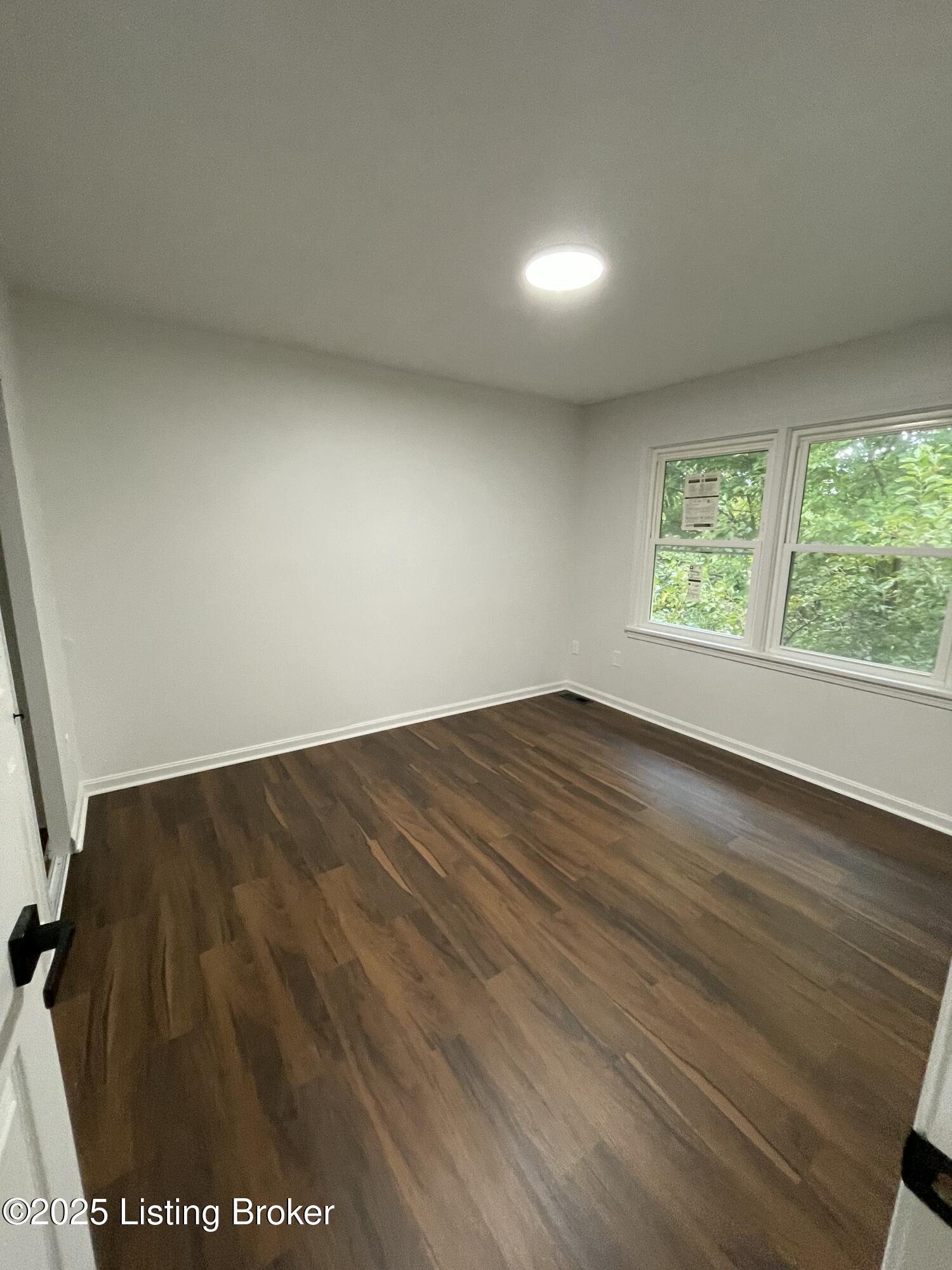 5010 Wabash Pl, Louisville, Kentucky image 6
