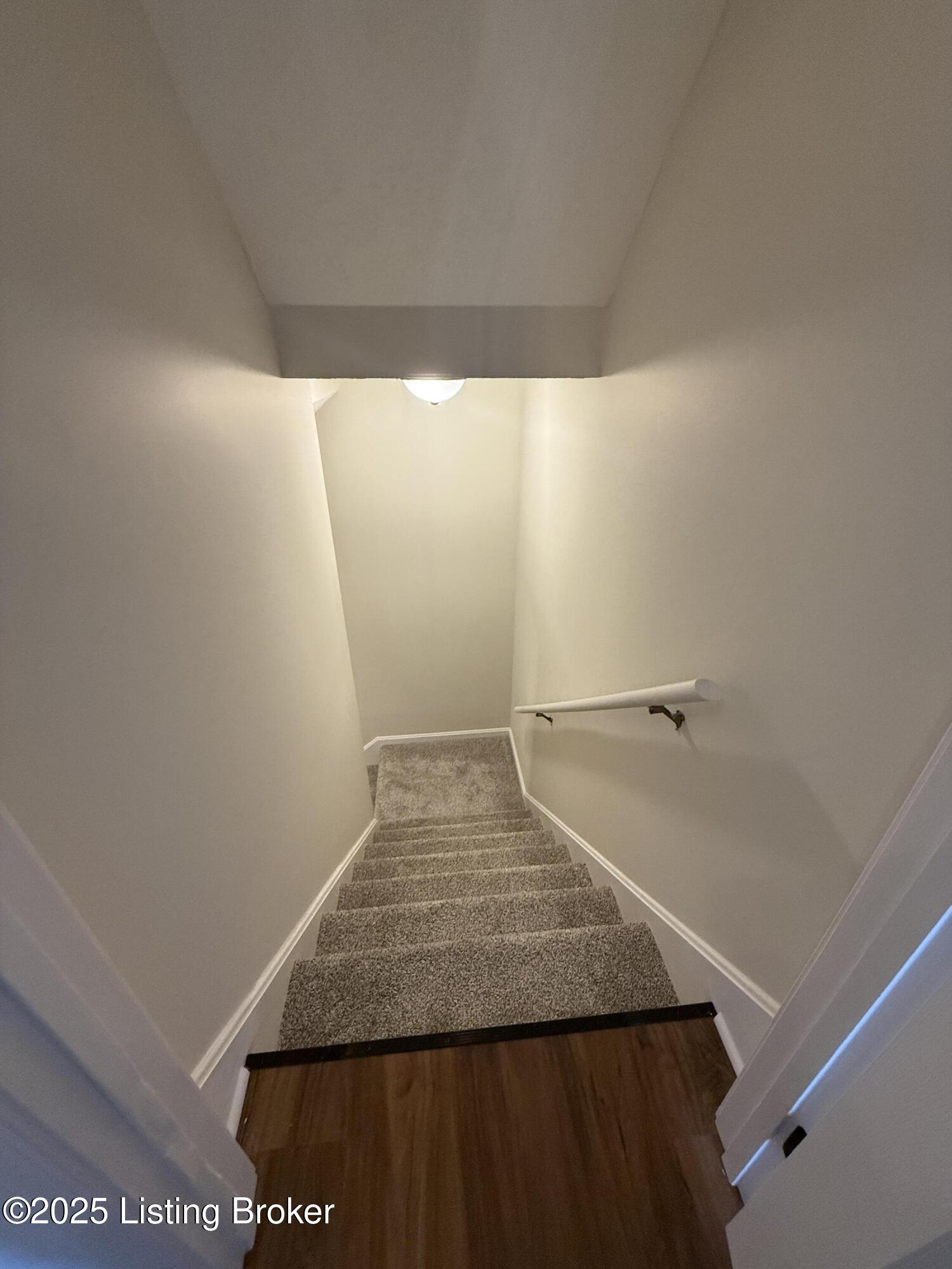 7624 Auburn Oaks Ct, Louisville, Kentucky image 33