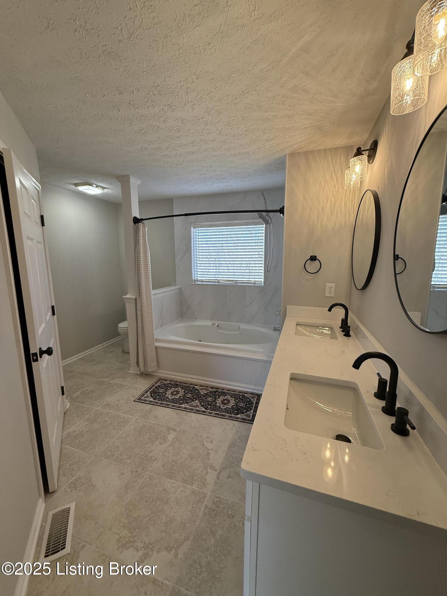 7624 Auburn Oaks Ct, Louisville, Kentucky image 21
