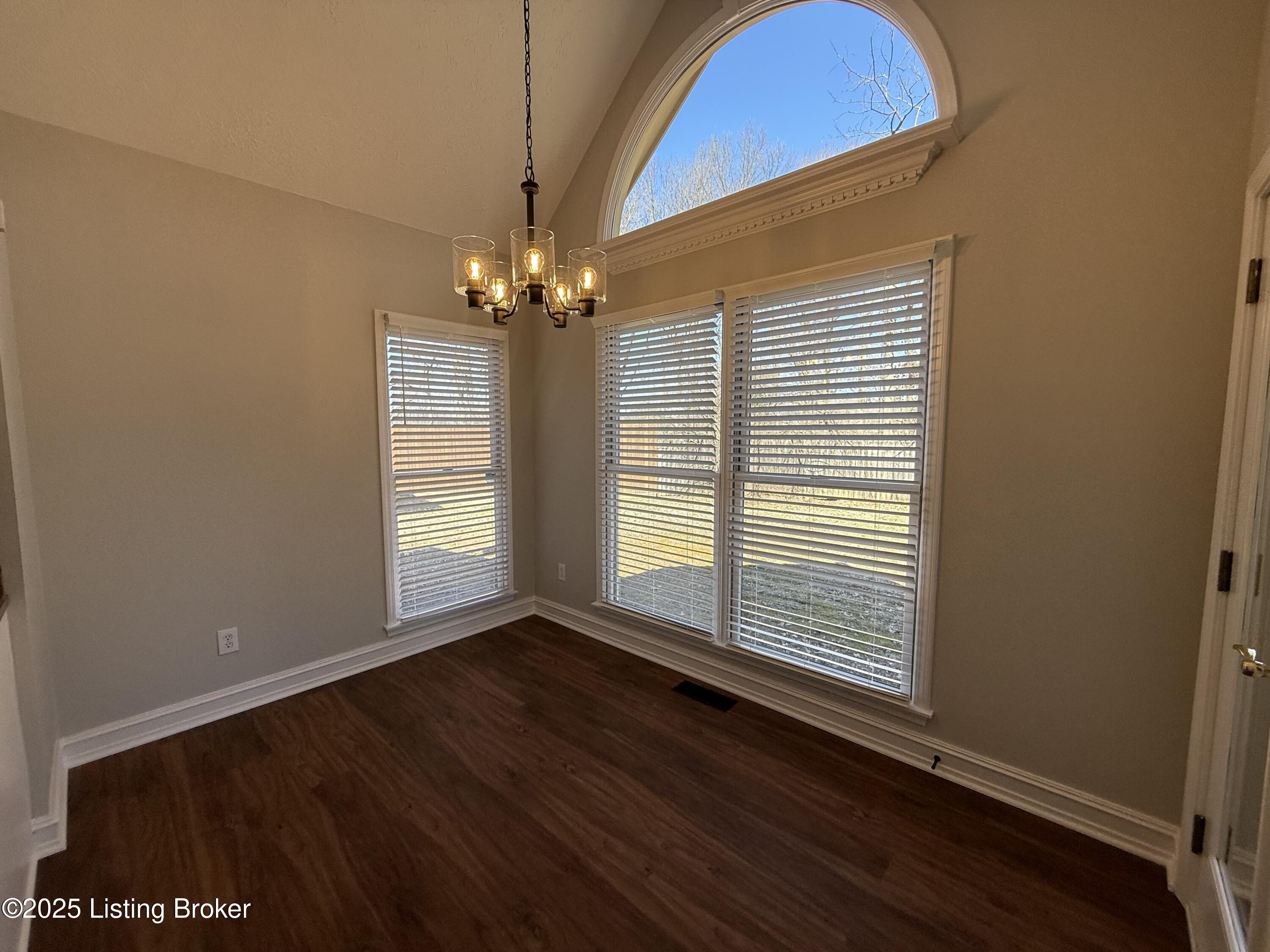 7624 Auburn Oaks Ct, Louisville, Kentucky image 17