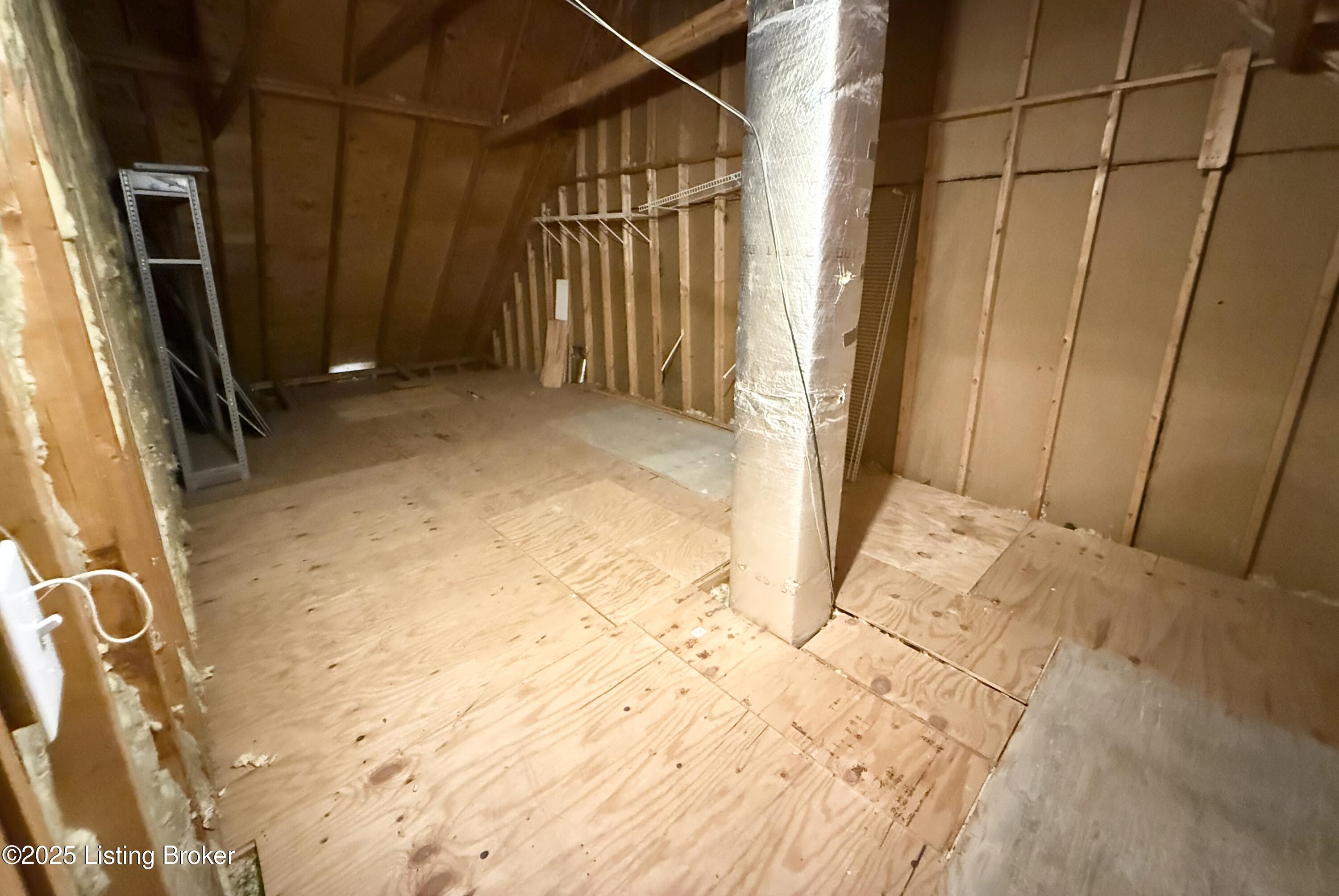 7624 Auburn Oaks Ct, Louisville, Kentucky image 32