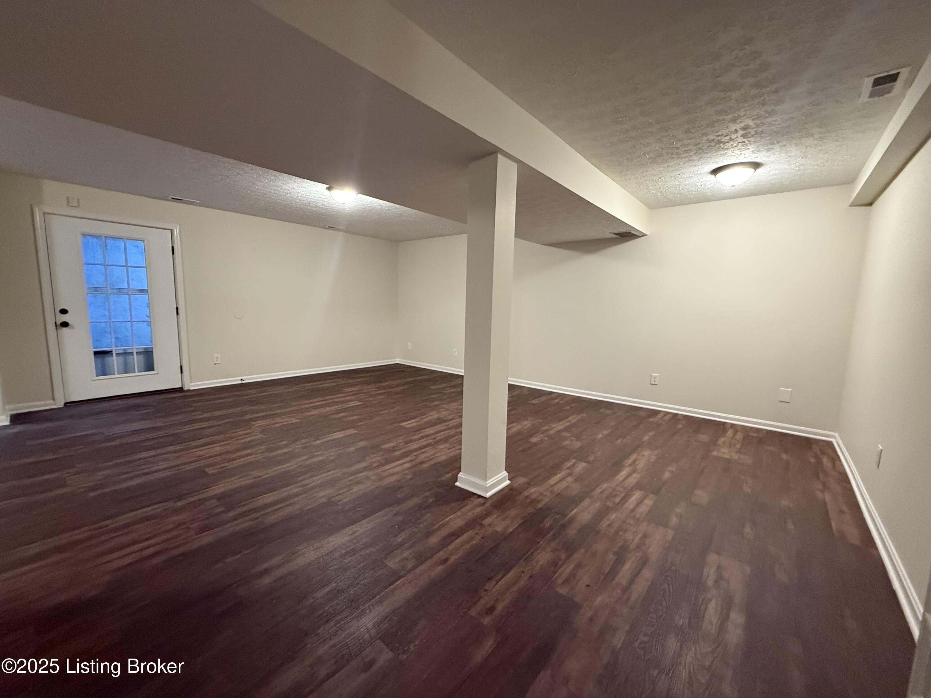 7624 Auburn Oaks Ct, Louisville, Kentucky image 34