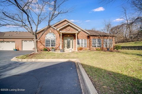 Photo of 711 Savoy Rd, Louisville, KY 40223 (MLS # 1704118)