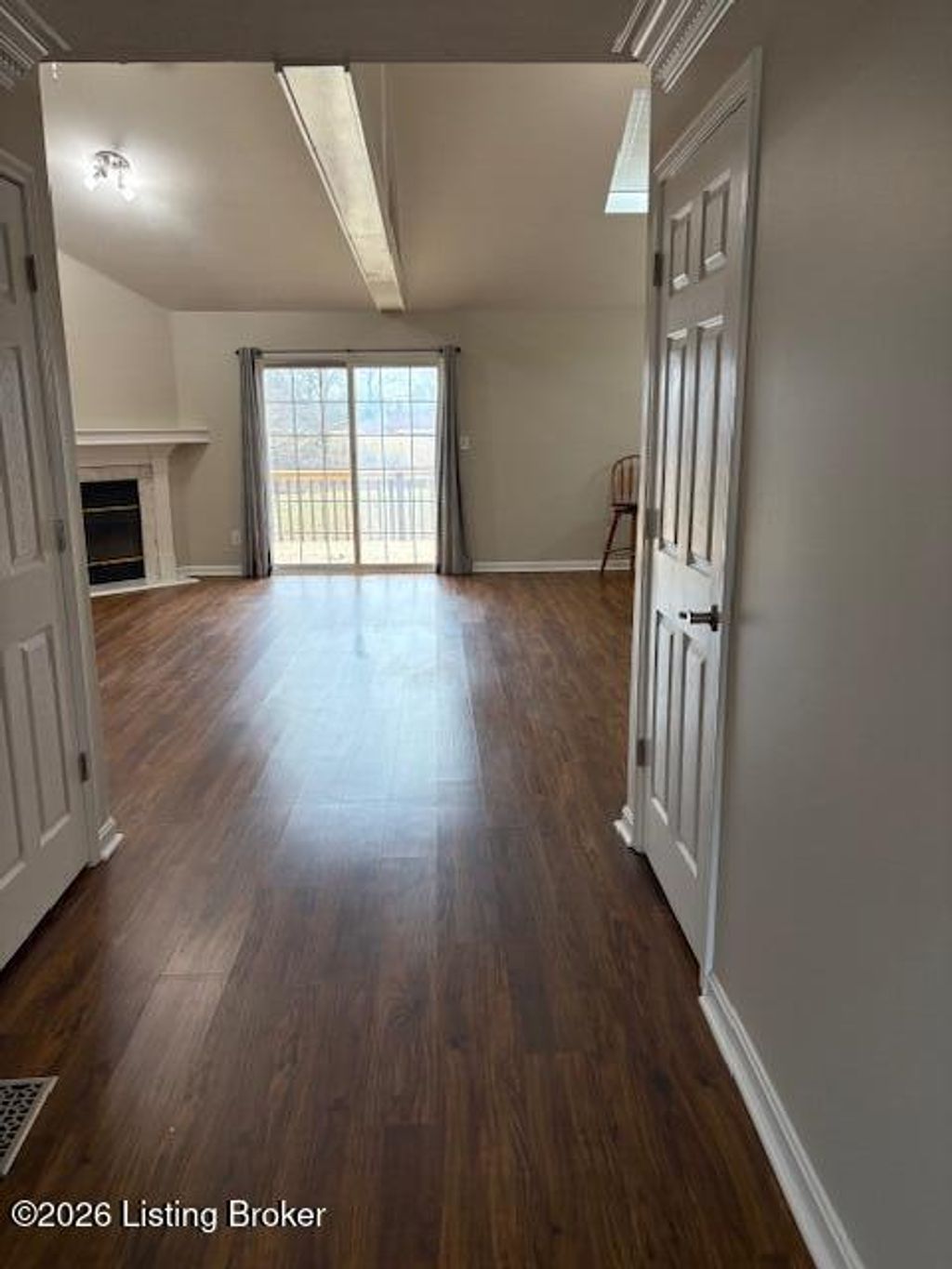 Photo of 4815 Red Dawn Dr, Louisville, KY 40216 (MLS # 1707156)