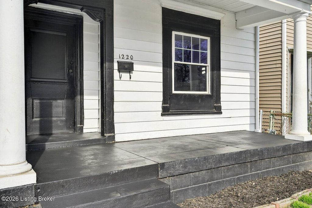 Photo of 1220 S Preston St, Louisville, KY 40203 (MLS # 1714810)