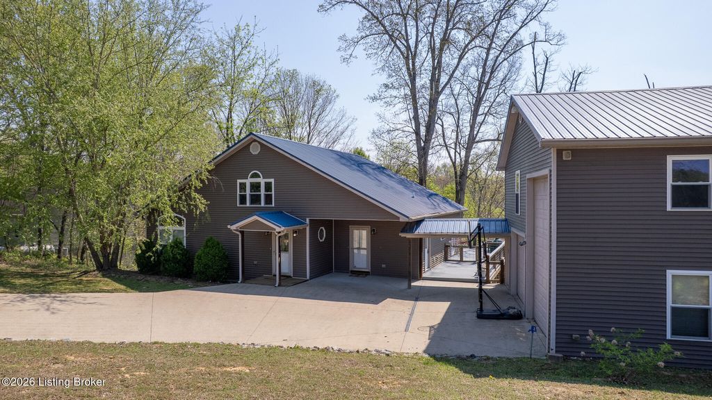 Photo of 193 Meadowview Ln, Hardinsburg, KY 40143 (MLS # 1714208)