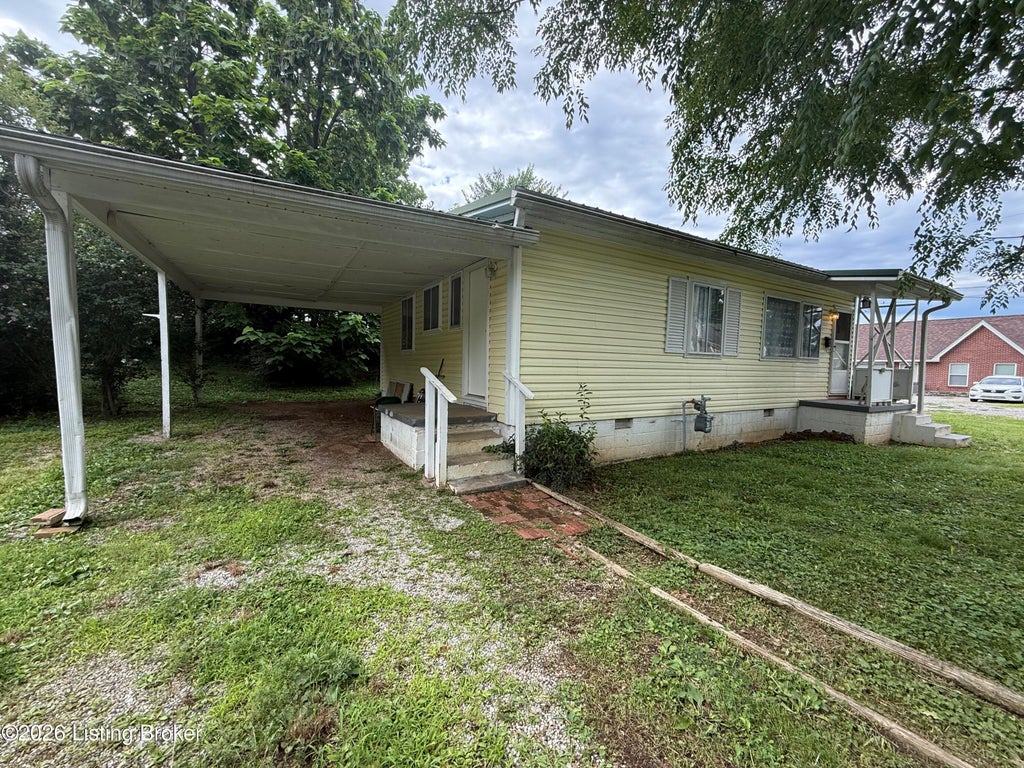Photo of 706 Bland St, Brandenburg, KY 40108 (MLS # 1720961)