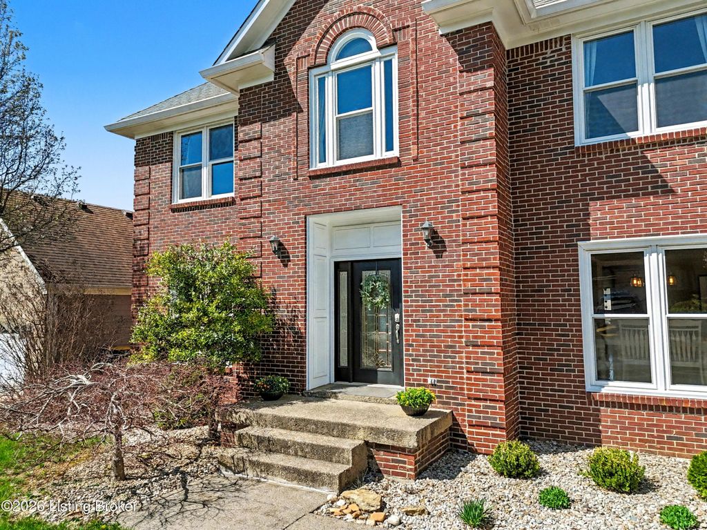 Photo of 2614 Hedgepath Trail, Louisville, KY 40245 (MLS # 1714140)