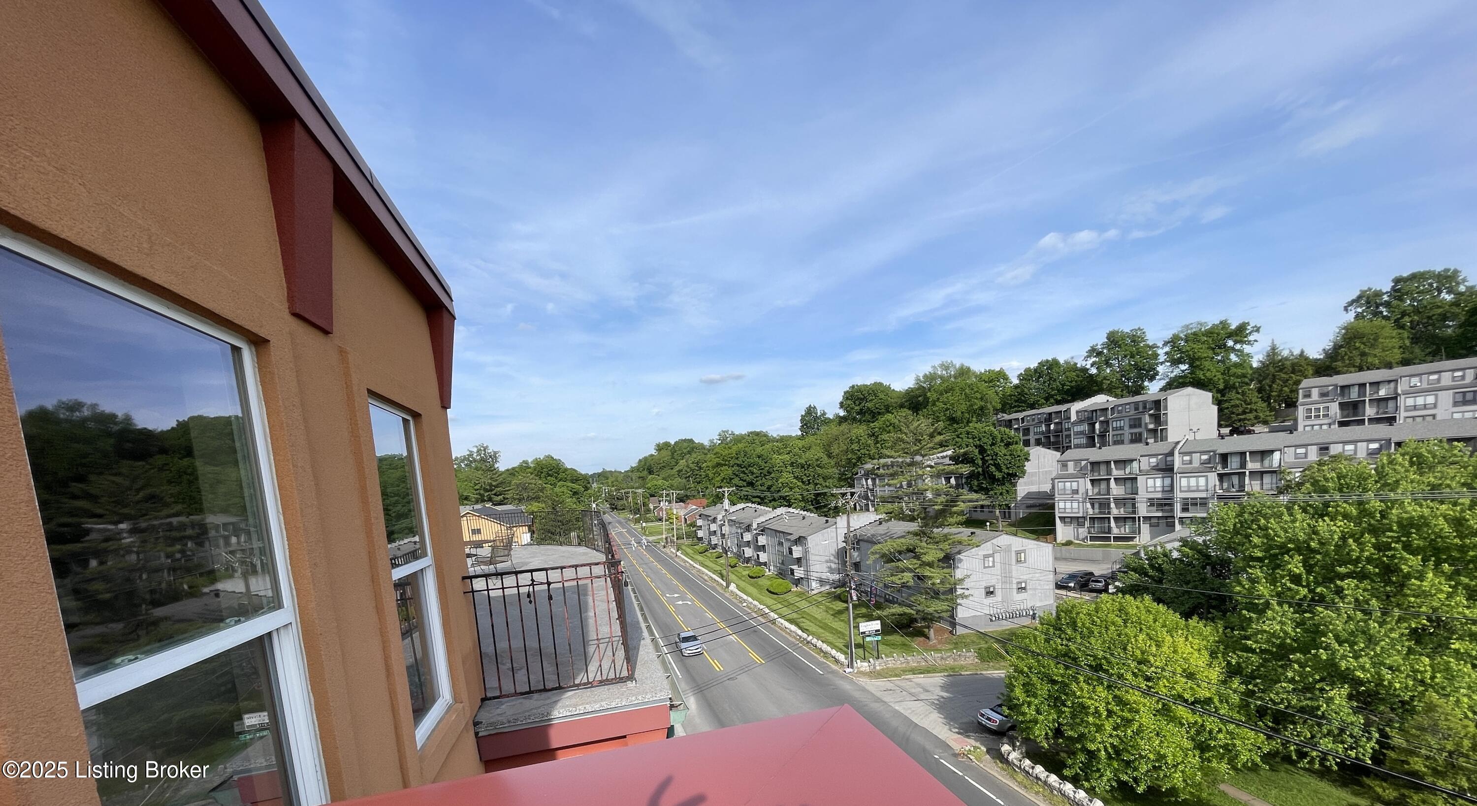 2411 Brownsboro Rd #403, Louisville, Kentucky image 3