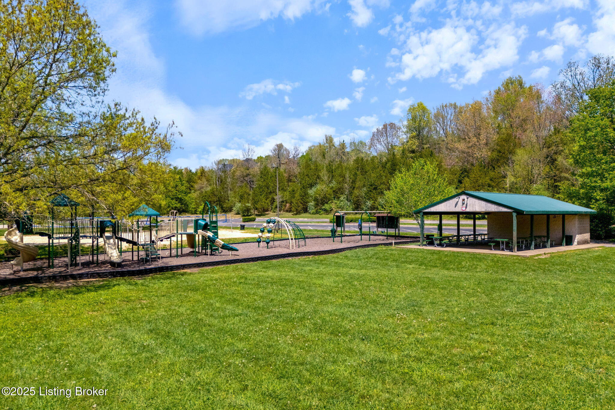 7312 E Orchard Grass Blvd, Crestwood, Pennsylvania image 42