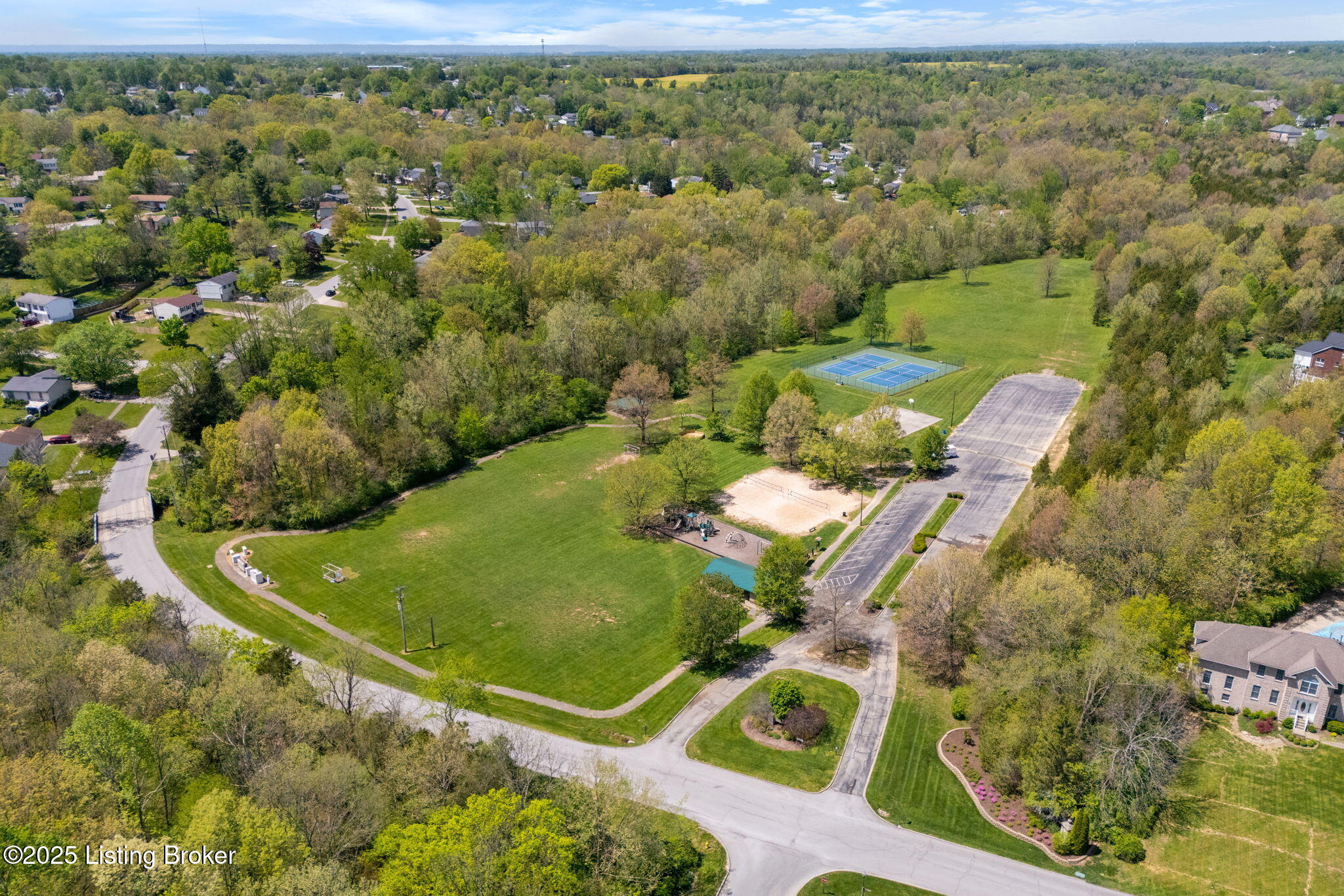 7312 E Orchard Grass Blvd, Crestwood, Pennsylvania image 40