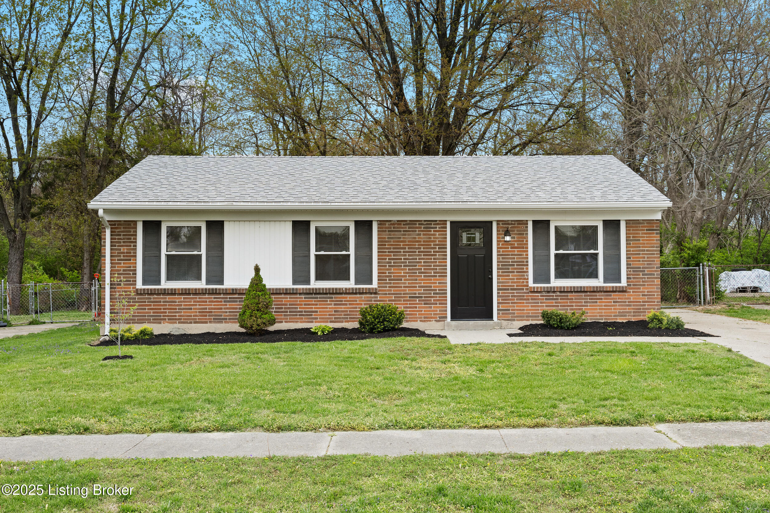 5815 Toebbe Ln, Louisville, Pennsylvania image 1