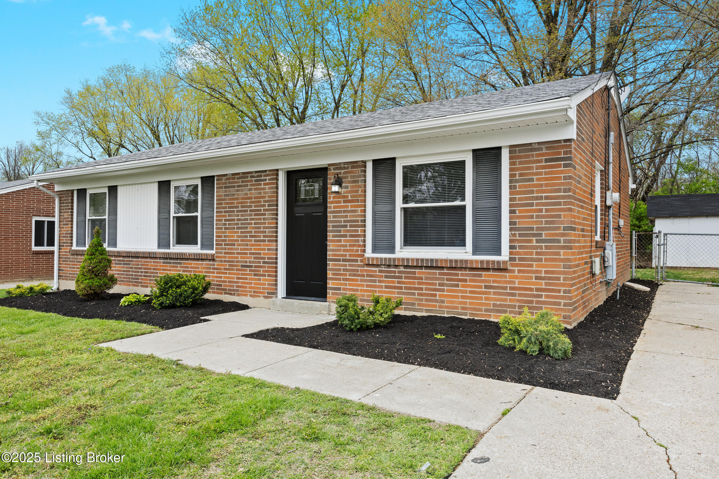 5815 Toebbe Ln, Louisville, Pennsylvania image 3
