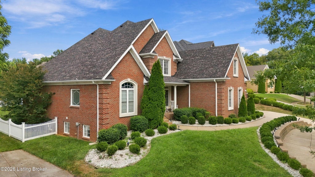 Photo of 9505 Hayden Creek Ct, Prospect, KY 40059 (MLS # 1729956)