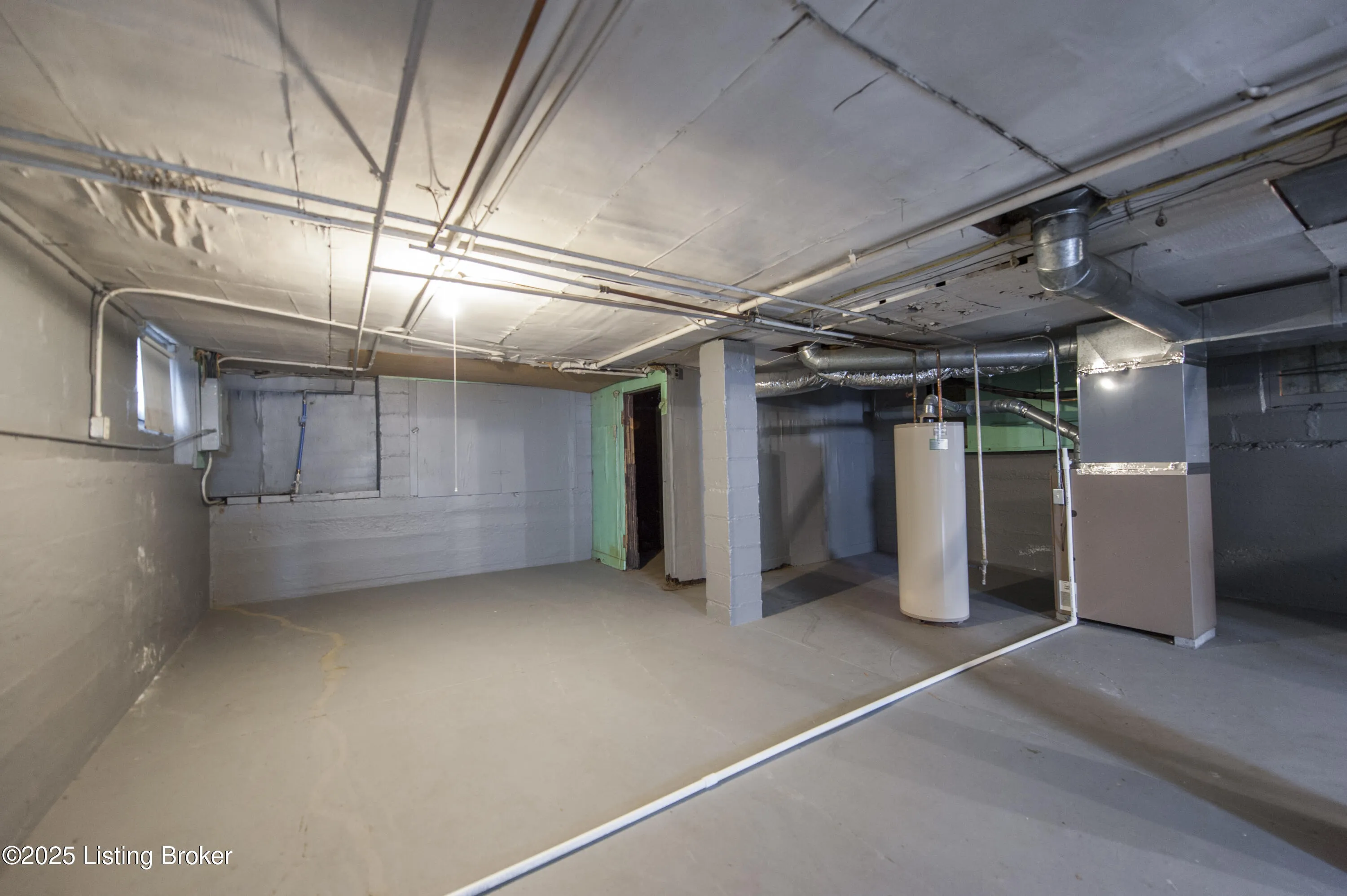 Louisville, Kentucky 40211, United States, 3 Bedrooms Bedrooms, ,2 BathroomsBathrooms,Residential,Active,95728