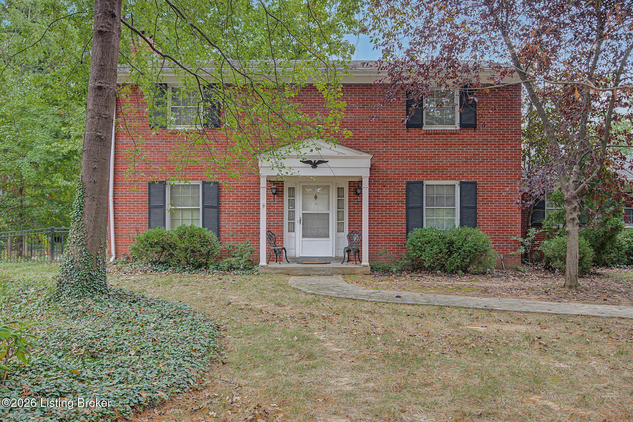 700 Hickory Ln