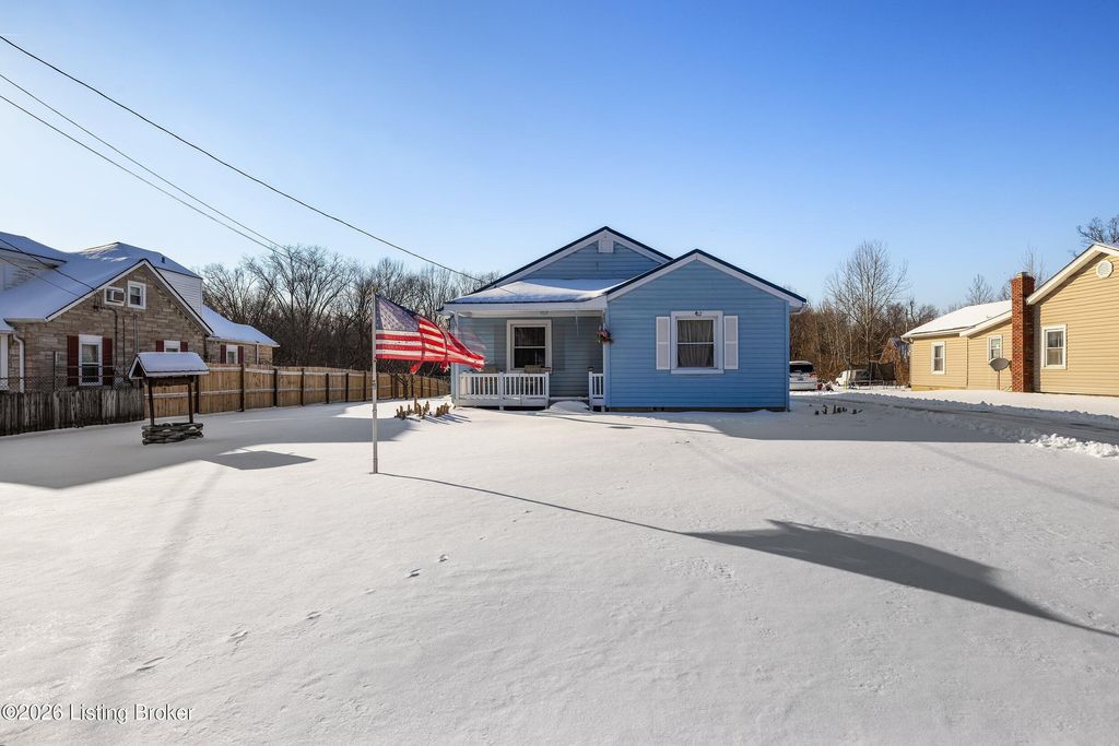 Photo of 402 Gilliland Rd, Louisville, KY 40245 (MLS # 1707972)