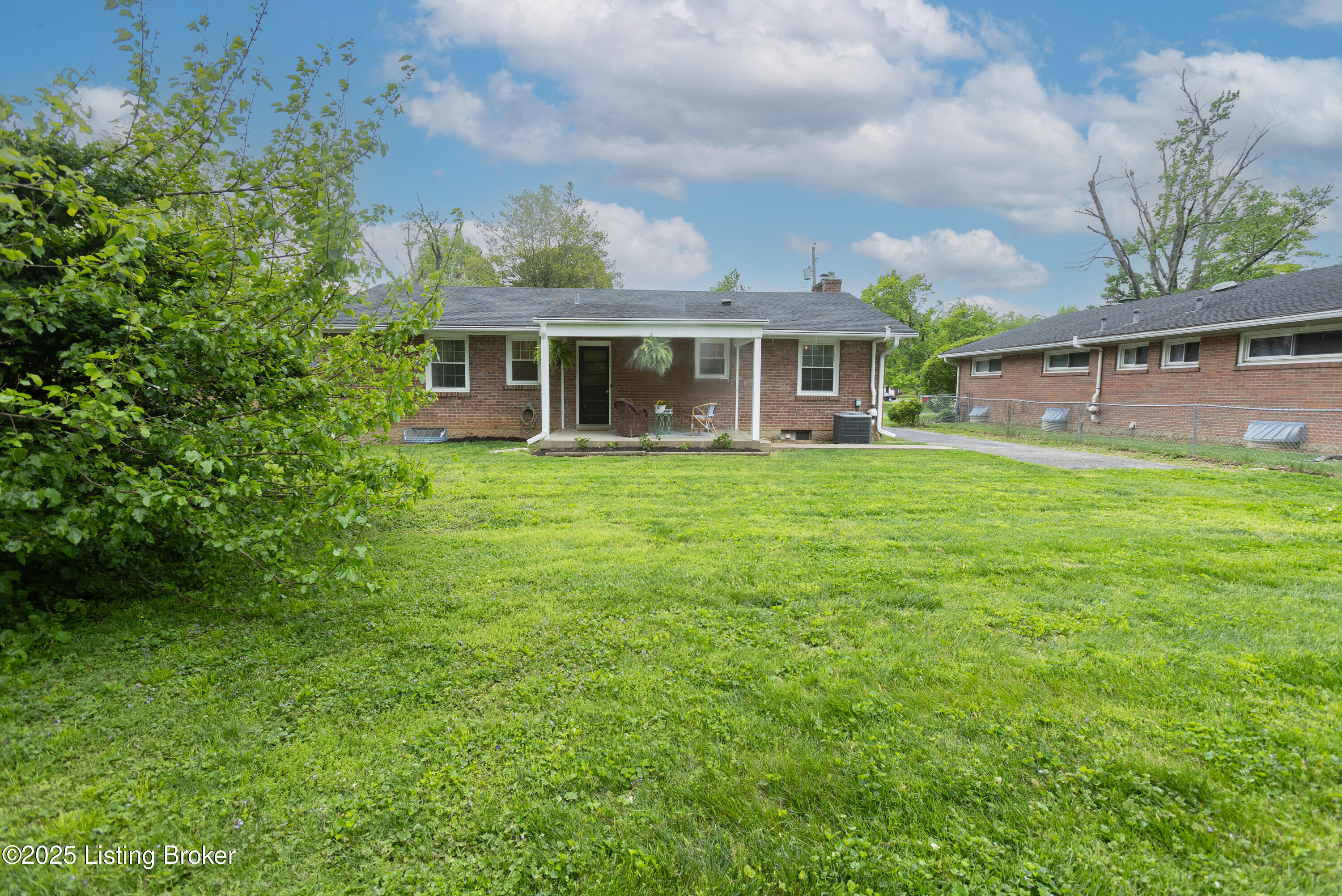 4241 Middlebrook Rd, Louisville, Kentucky image 34