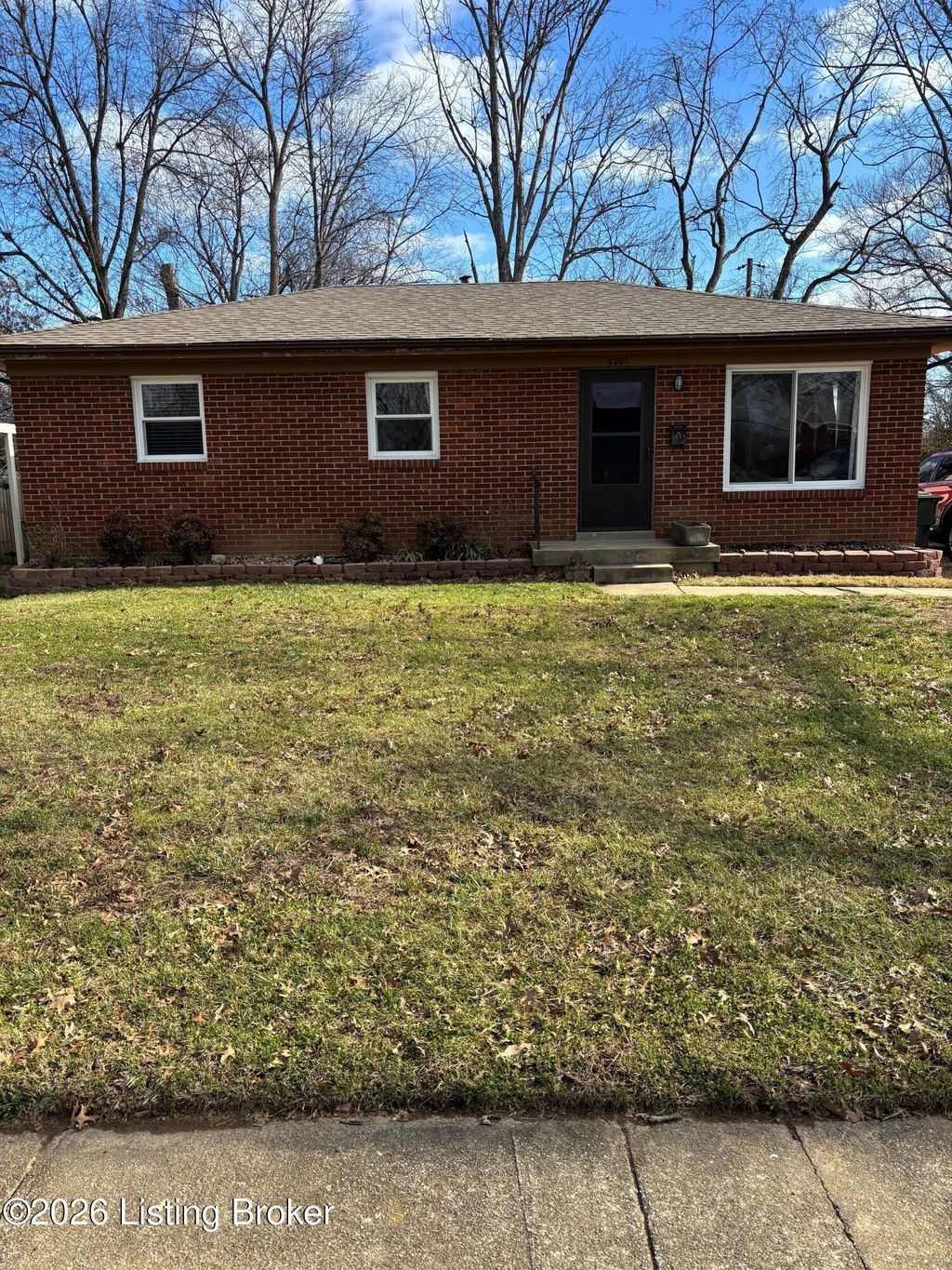 Photo of 9407 Shanna Dr, Jeffersontown, KY 40299 (MLS # 1706803)