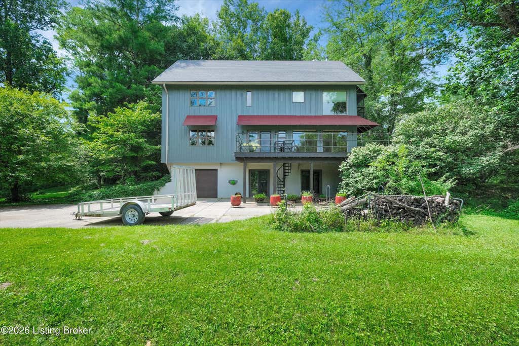 Photo of 3300 N Buckeye Ln, Goshen, KY 40026 (MLS # 1722042)