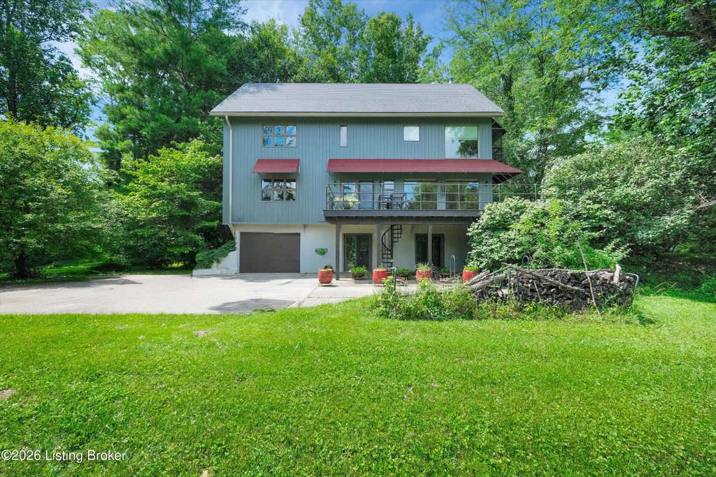 Photo of 3300 N Buckeye Ln, Goshen, KY 40026 (MLS # 1722042)