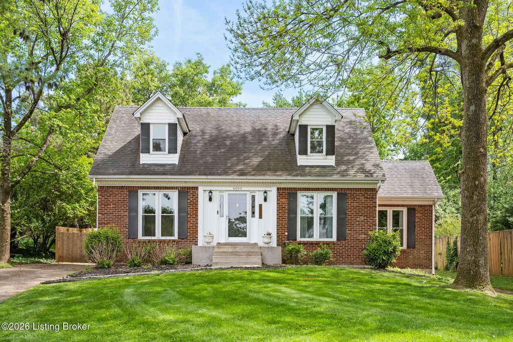 Photo of 6000 Windsong Ct, Louisville, KY 40207 (MLS # 1724351)