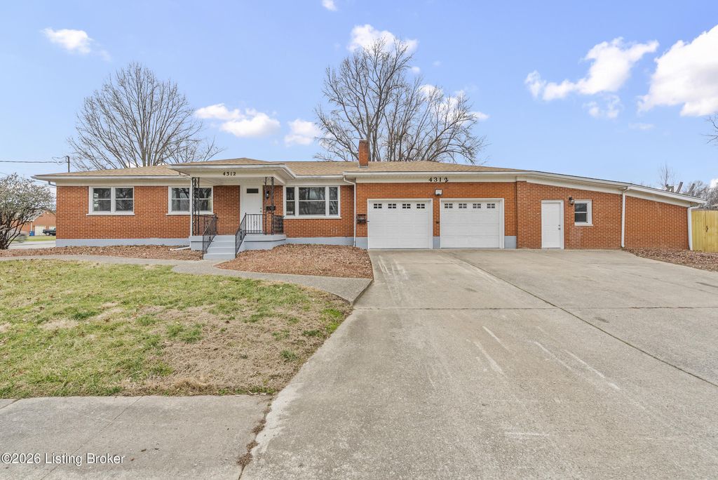 Photo of 4312 Mae Ave, Louisville, KY 40216 (MLS # 1709661)