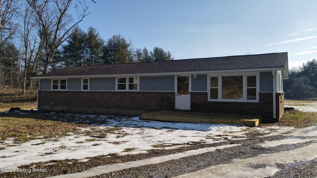 Photo of 215 Meade Springs Rd, Brandenburg, KY 40108 (MLS # 1708804)