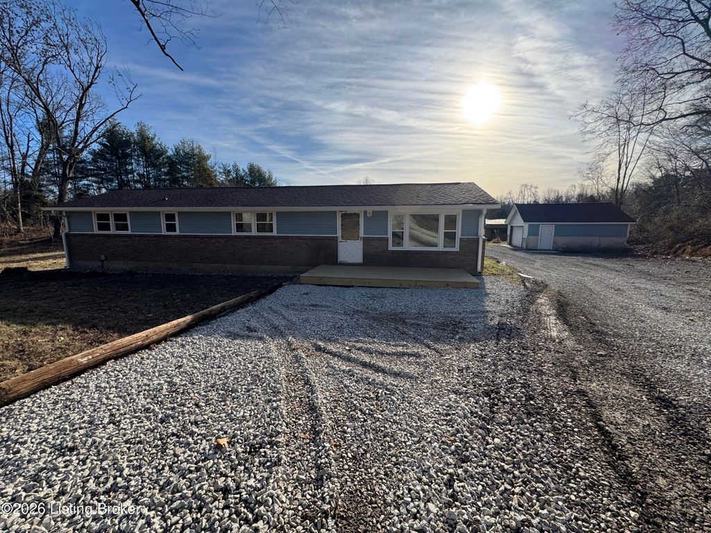 Photo of 215 Meade Springs Rd, Brandenburg, KY 40108 (MLS # 1708804)