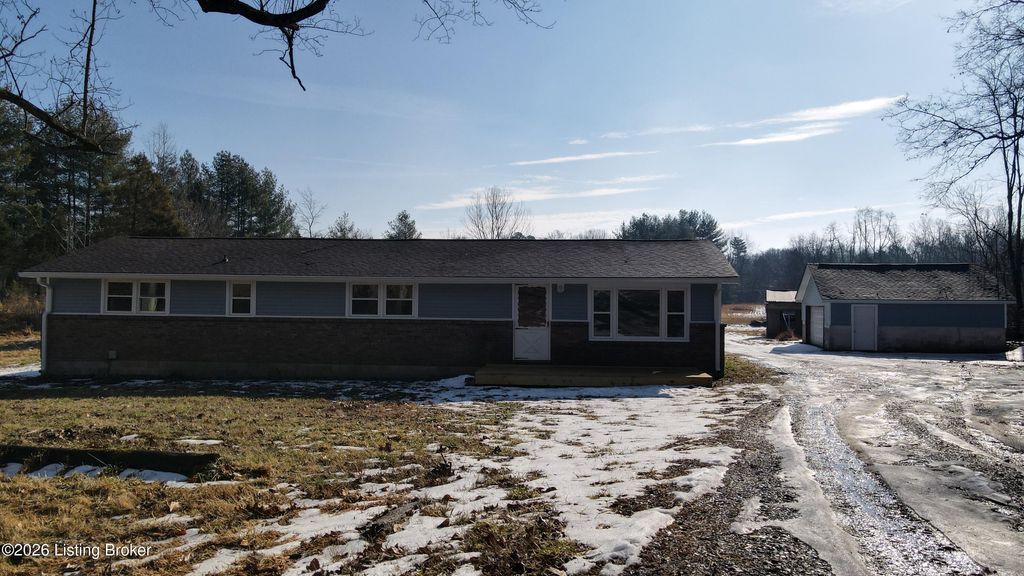 Photo of 215 Meade Springs Rd, Brandenburg, KY 40108 (MLS # 1708804)