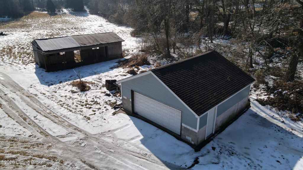 Photo of 215 Meade Springs Rd, Brandenburg, KY 40108 (MLS # 1708804)