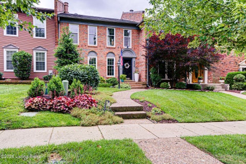 Townhouse For Sale - 9530 Wessex Pl<br/> Louisville, KY 40222