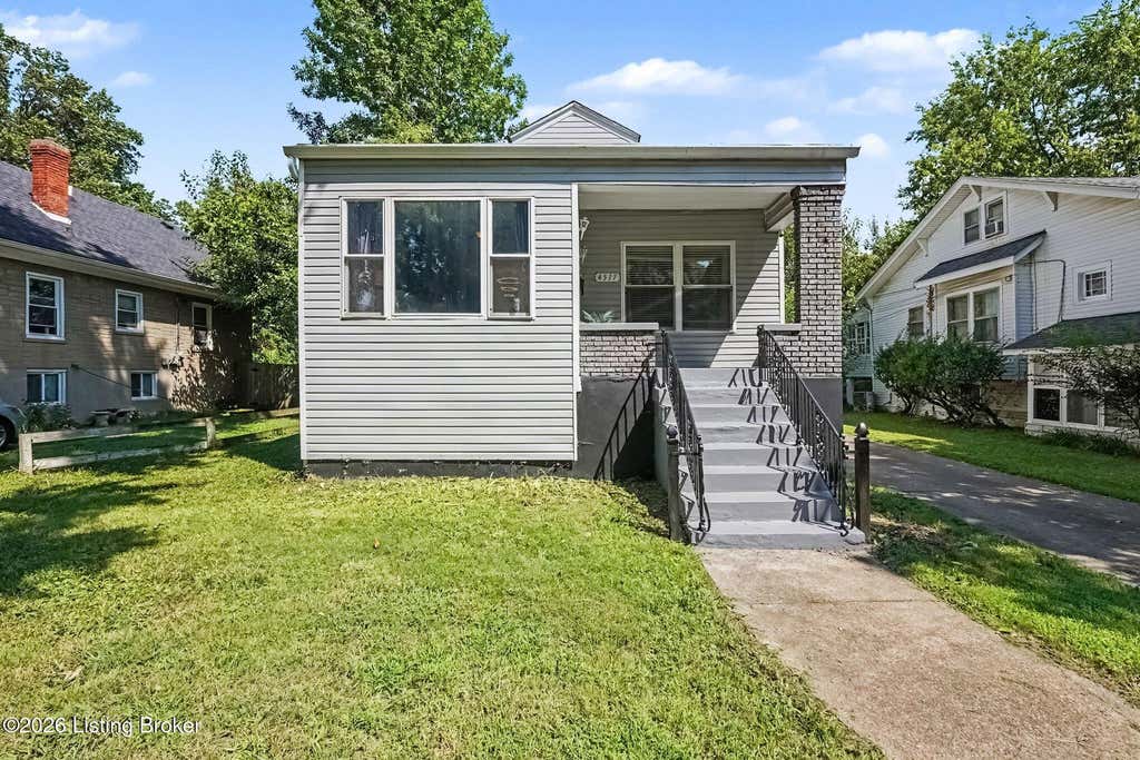 Photo of 4517 S 3rd St, Louisville, KY 40214 (MLS # 1727231)