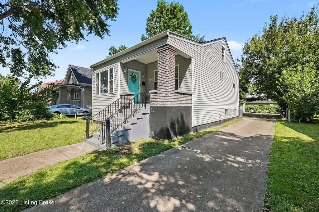 Photo of 4517 S 3rd St, Louisville, KY 40214 (MLS # 1727231)