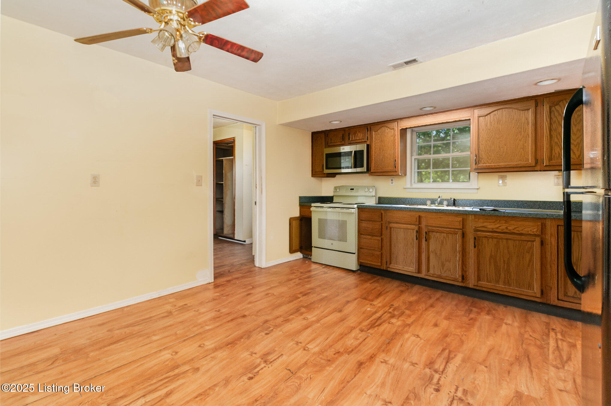 3608 Mud Ln, Louisville, Kentucky image 10